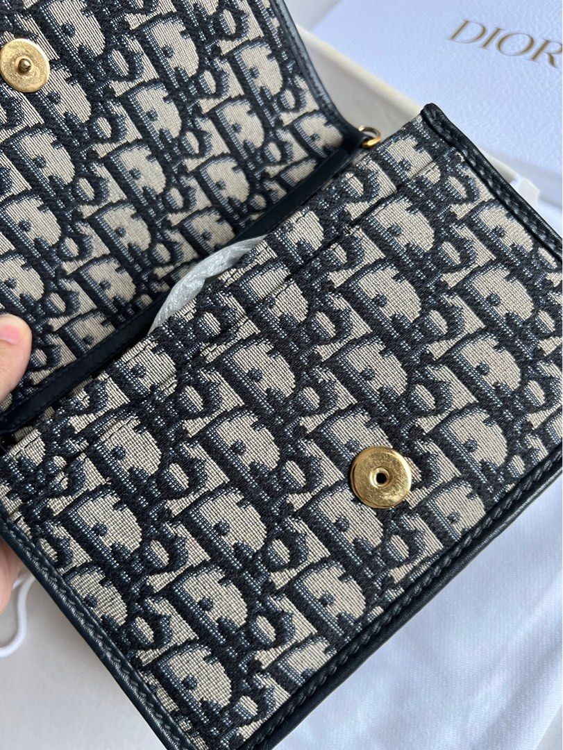 Like New Christian Dior 2-in-1 30 Montaigne Pouch Blue Dior Oblique Jacquard,  Luxury, Bags & Wallets on Carousell