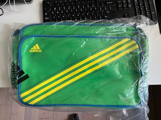 （分類：）位於 。 由 chowbie54 提交（商品編號 1258242096，圖片 1）。簡介： 。