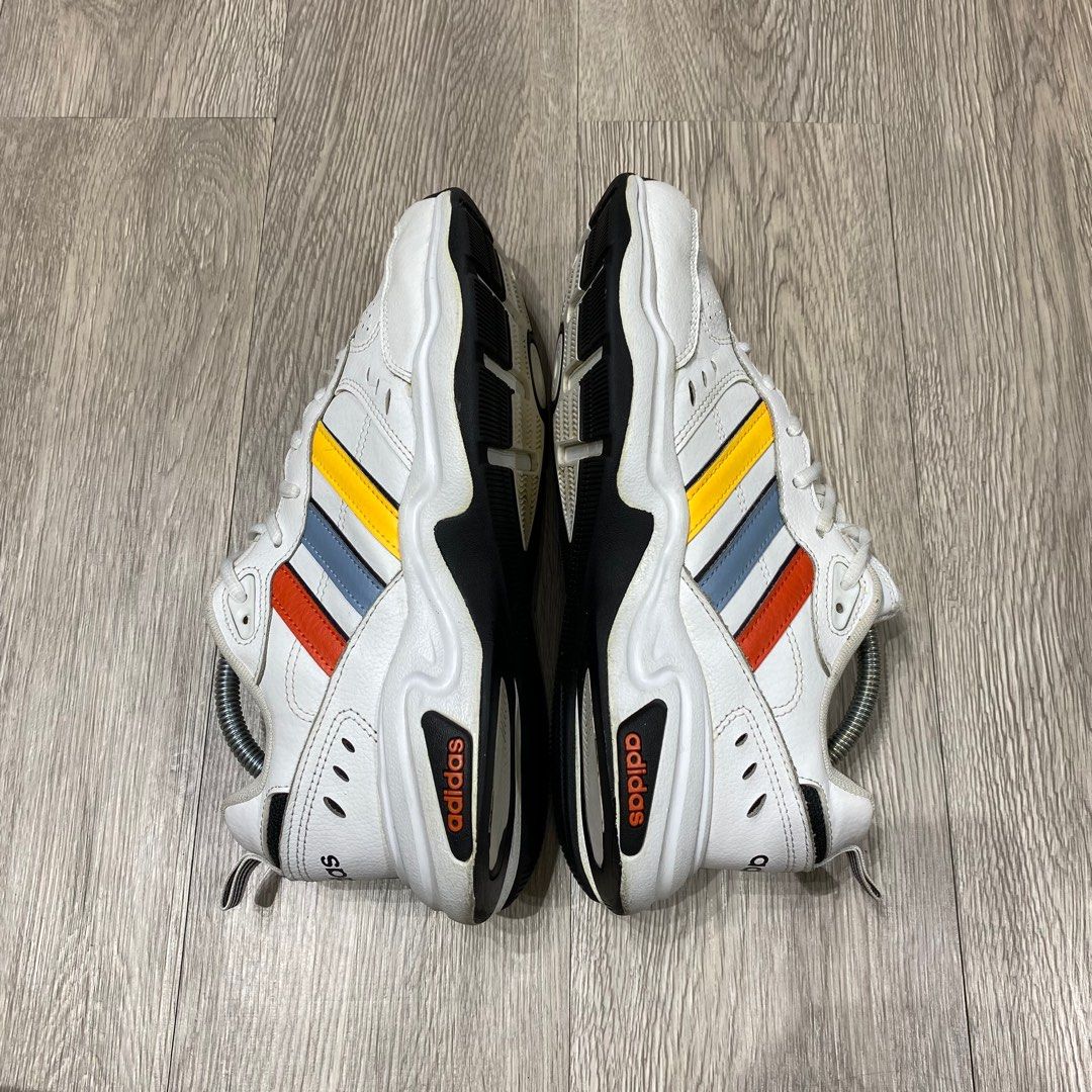 Nike strutter deals
