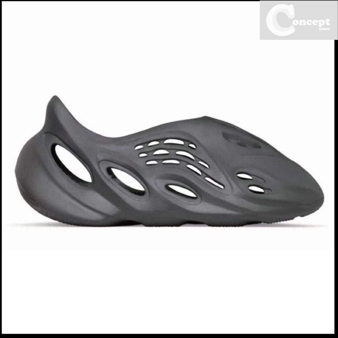 adidas YEEZY Foam Runner Carbon 28.5