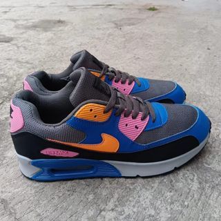 Nike Air max sz 37,5, Fesyen Pria, Sepatu , Sneakers di Carousell