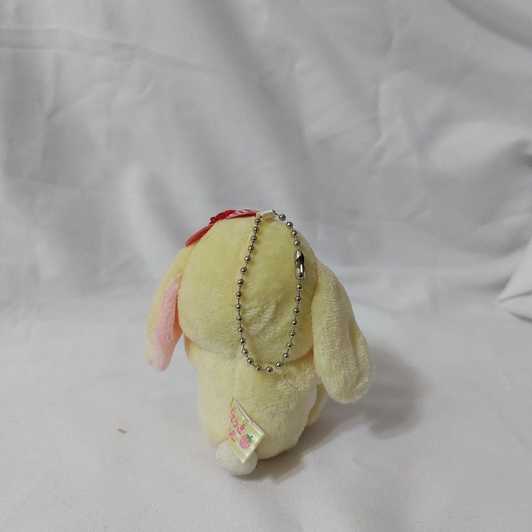 AMUSE Poteusa Loppy Strawberry Plush Keychain Hobbies Toys