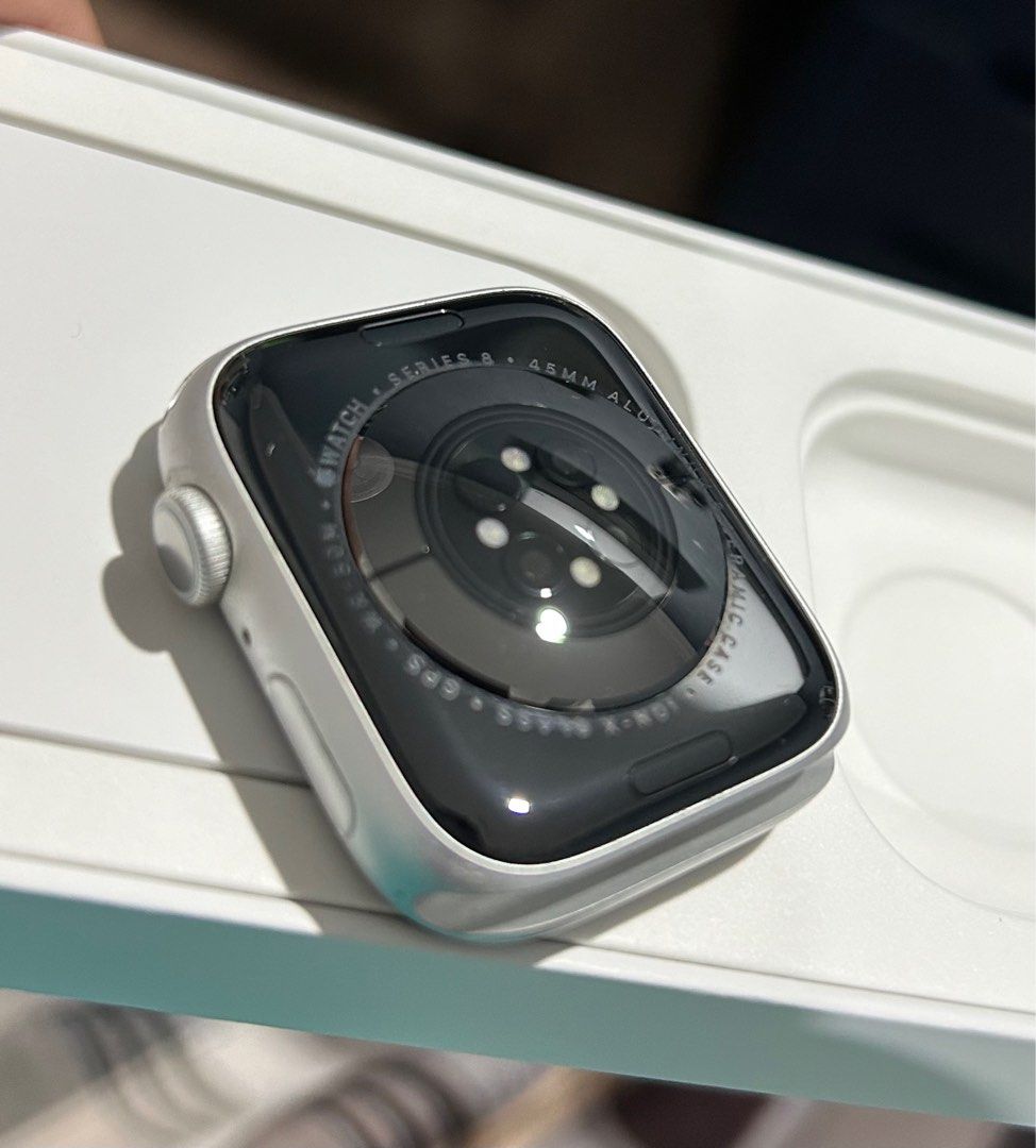 Apple Watch white color series 8 45mm, Mobile Phones & Gadgets
