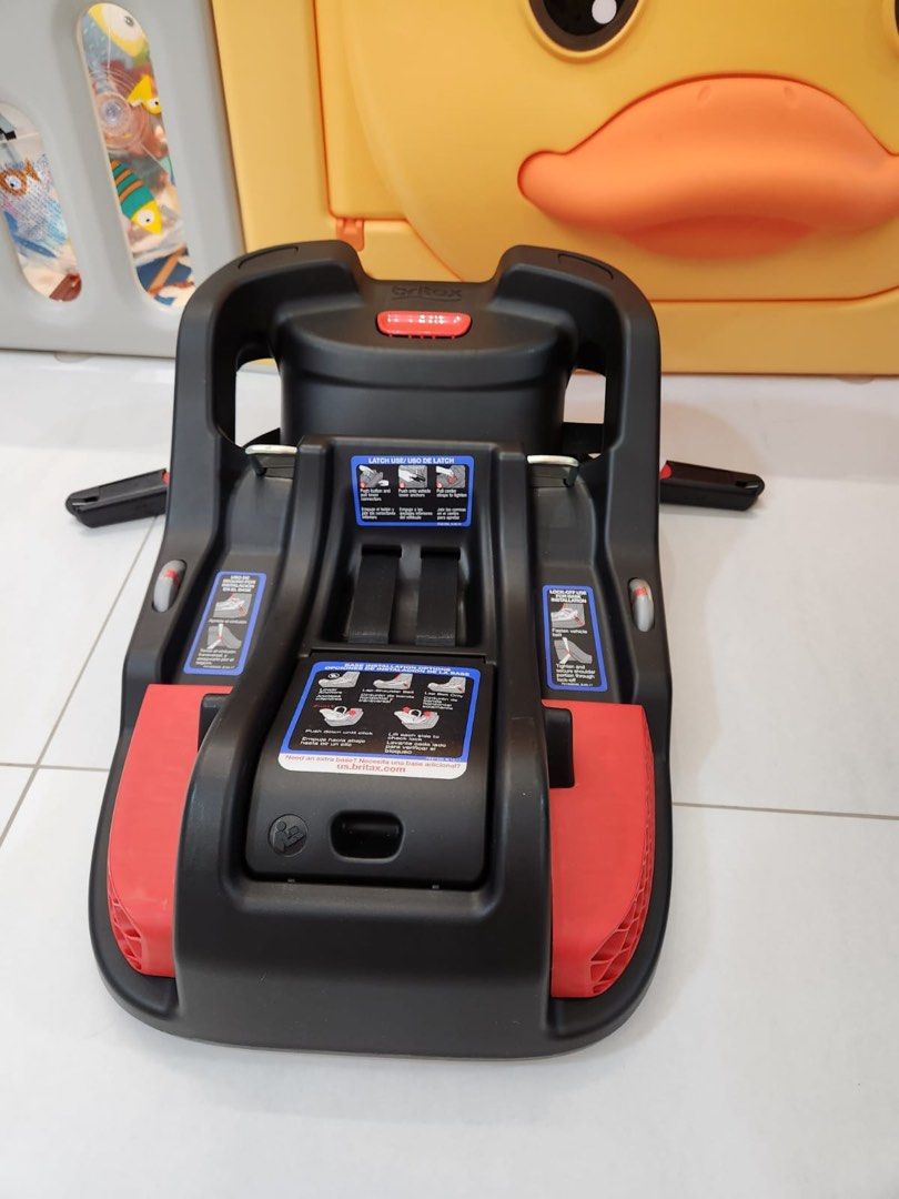 Britax b lively hotsell car seat base