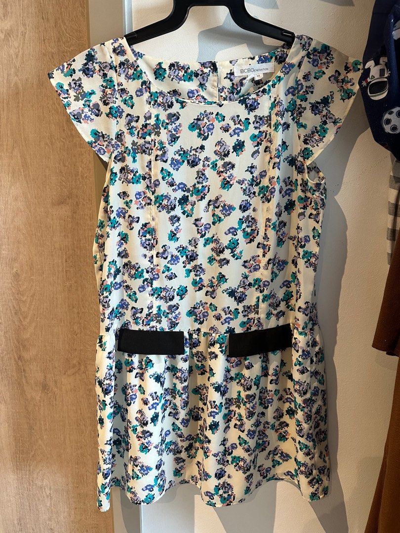 Bcbgeneration hotsell floral dress