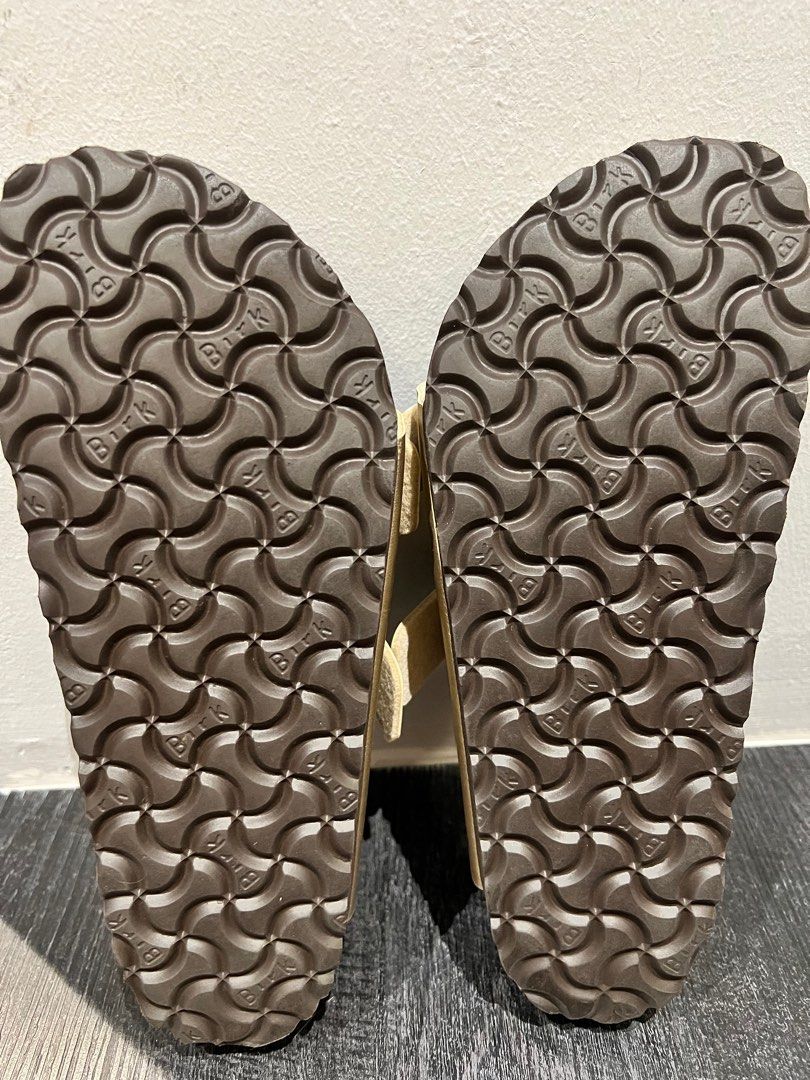 Birkenstock Arizona Sandals matte gold