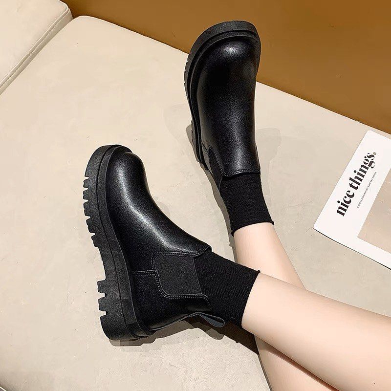 Black Boots