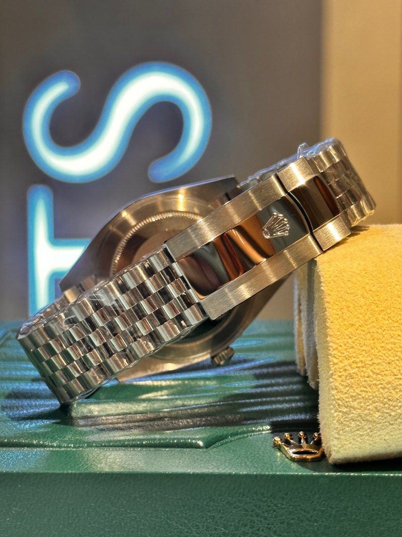 Rolex datejust 41 rhodium hotsell diamond dial jubilee bracelet