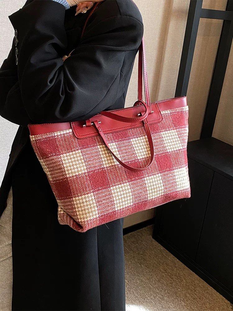 Red and black plaid handbag top