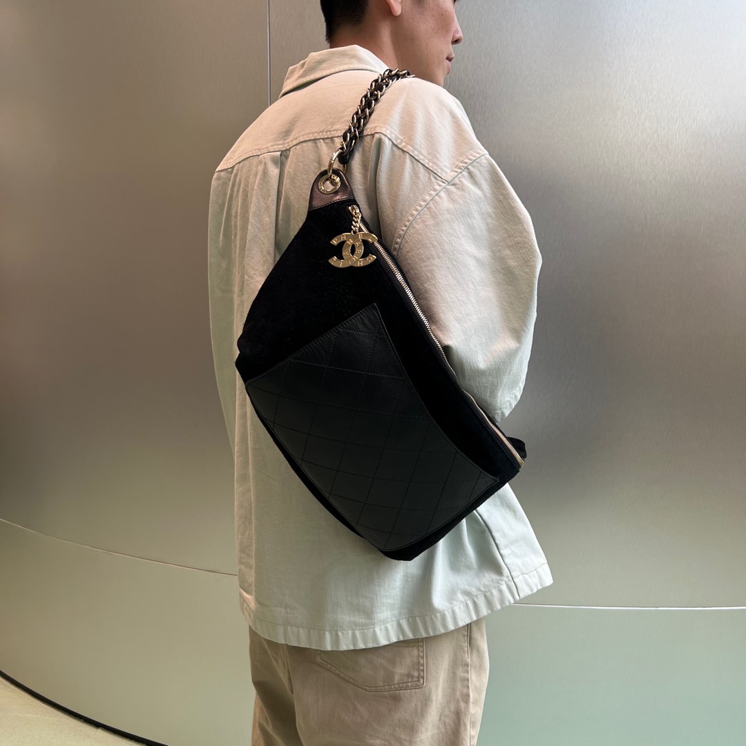 Chanel × Pharrell Bum / Sling Bag Suede / Calfskin Black / Lghw