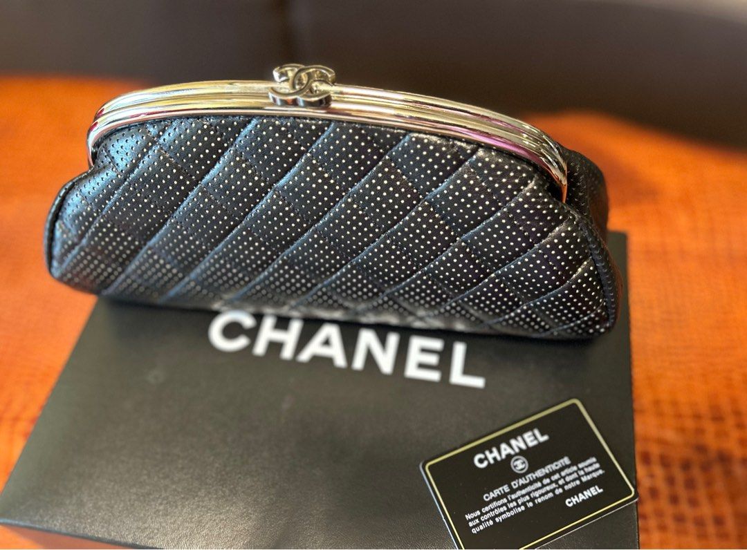 Chanel Black Quilted Perforated Lambskin Timeless Clutch Silver 小羊皮手揸包, 名牌,  手袋及銀包- Carousell