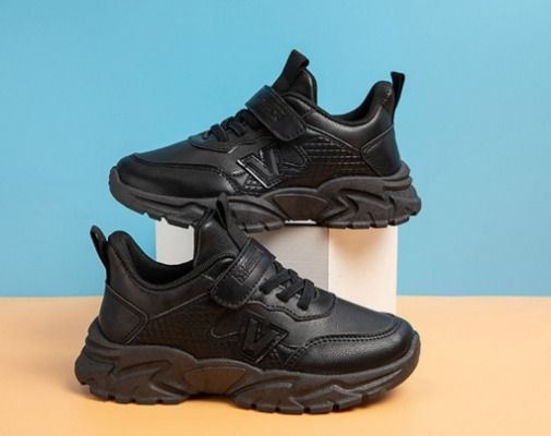 All black discount childrens sneakers