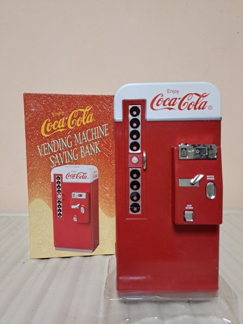 Coca-Cola saving bank, 興趣及遊戲, 收藏品及紀念品, 古董收藏- Carousell