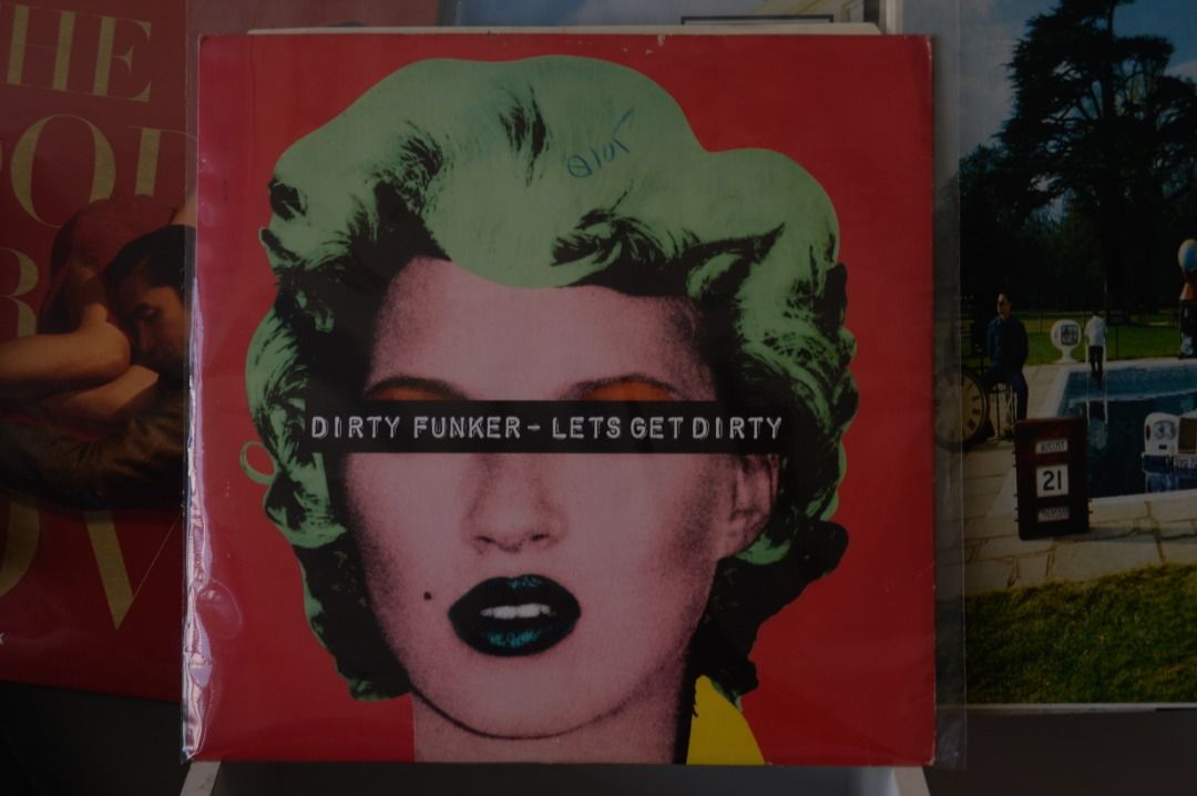 Dirty Funker Let's Get Dirty Banksyデザイン（ART