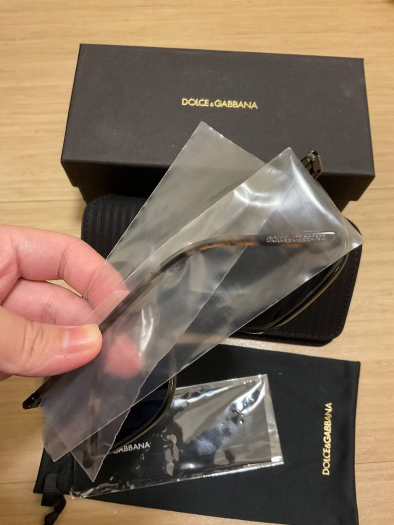Dolce Gabbana DG2193 Men s Sunglasses can be unisex