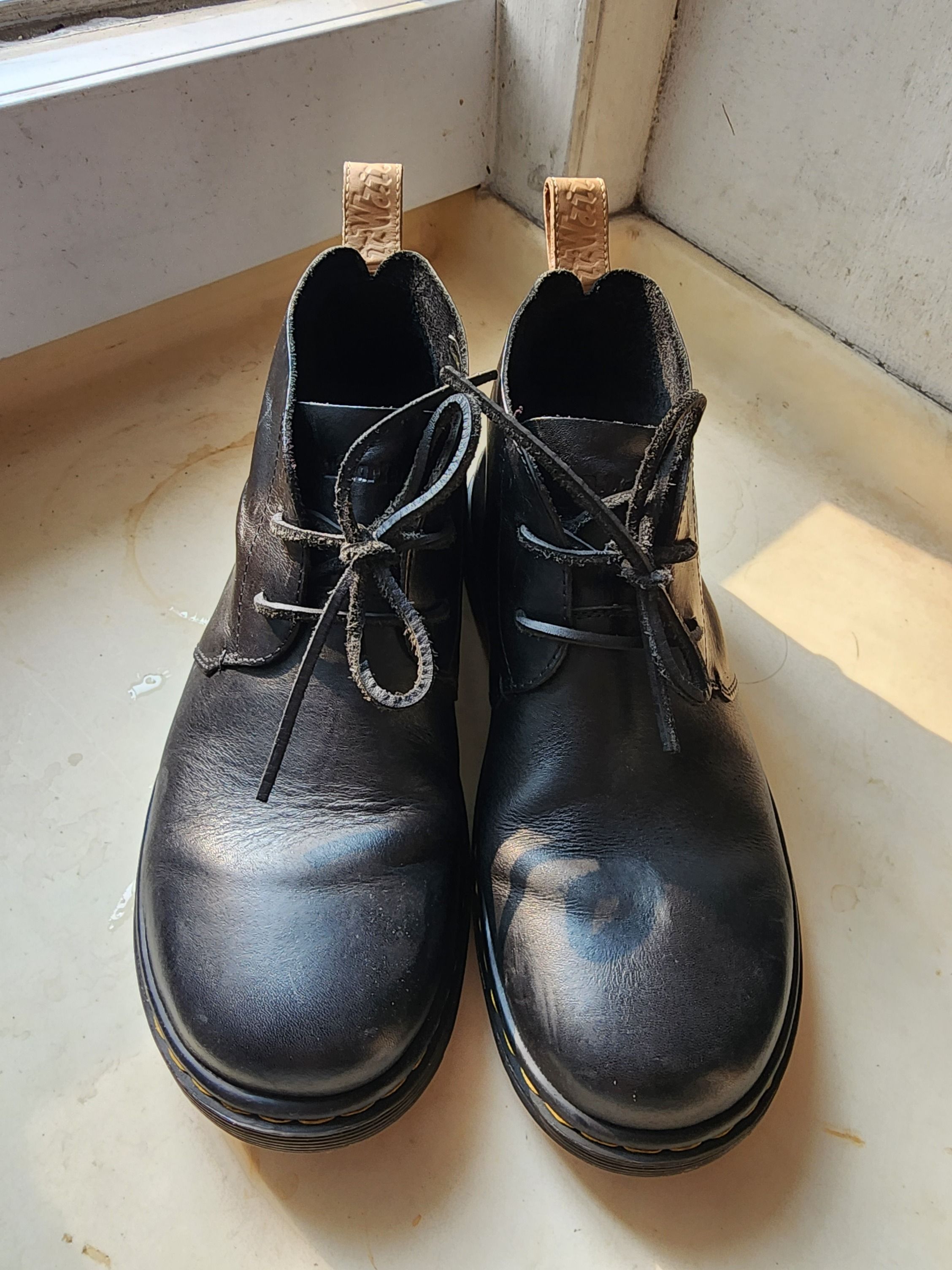 Dr martens black ember boots top