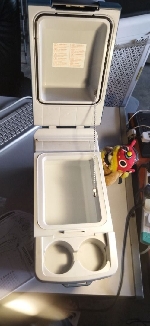 F20081382 Mobicool Thermoelectric Cooler Box Kotak Penyejuk Termoelektrik Mobicool