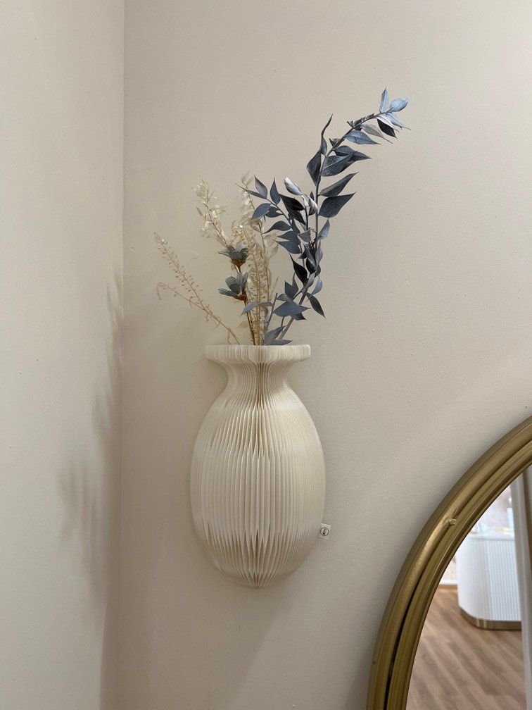 Foldable paper vase, Furniture & Home Living, Home Decor, Vases