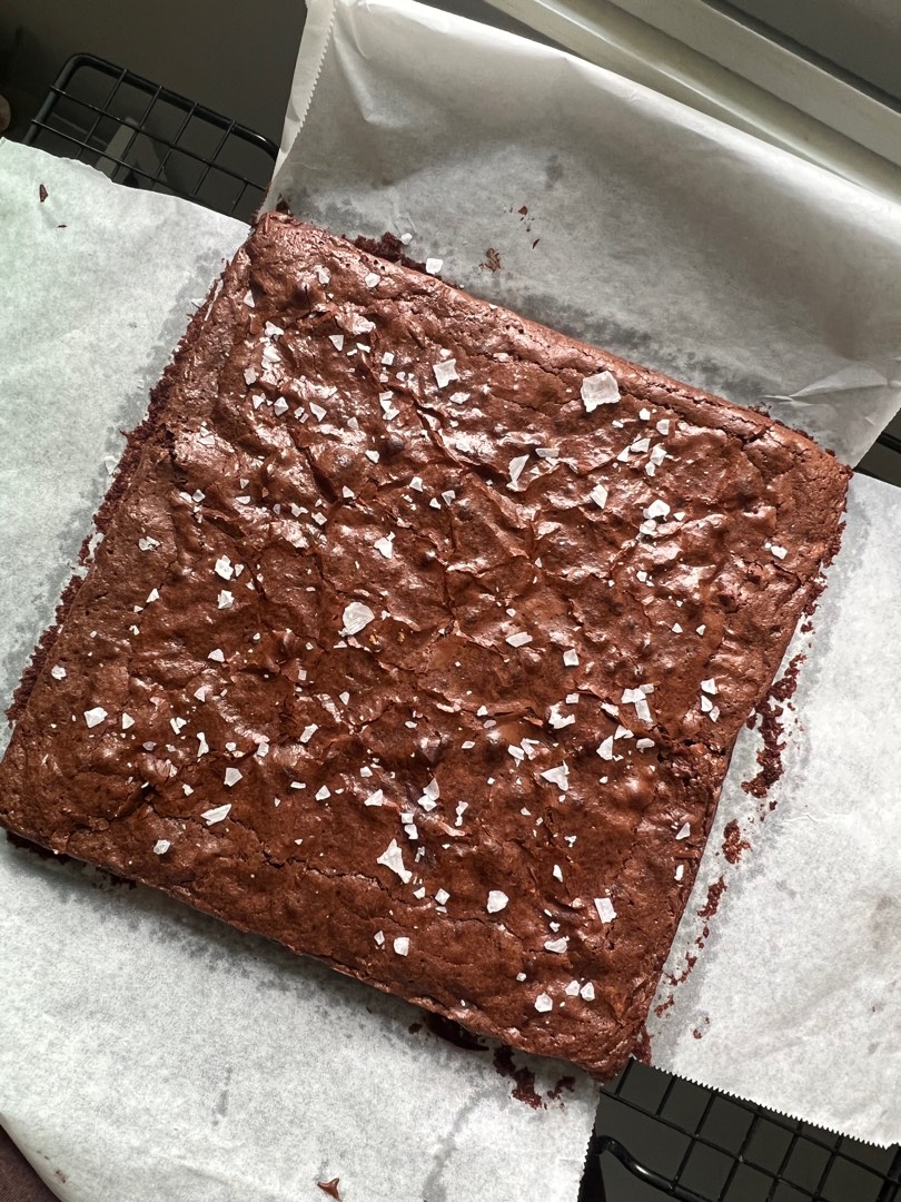 Halal Fudgy Brownies, Food & Drinks, Homemade Bakes on Carousell