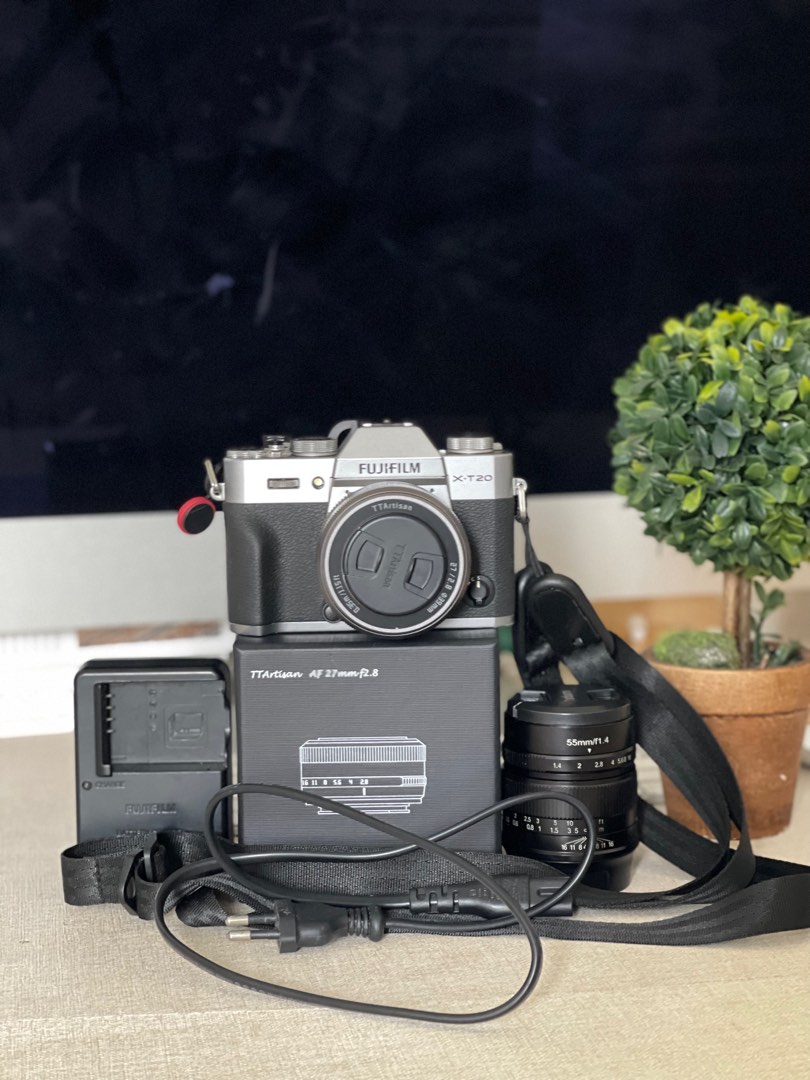 Fujifilm XT20 + Lens, Photography, Cameras on Carousell