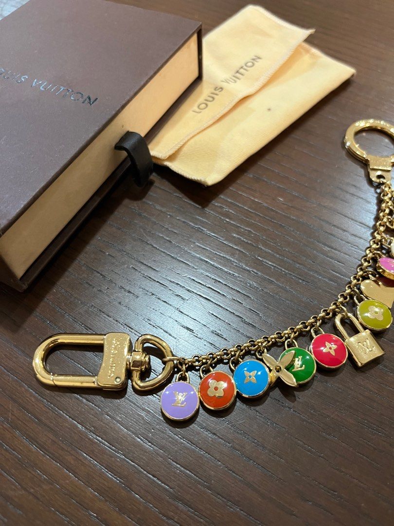 Louis vuitton keychain hot sale bracelet