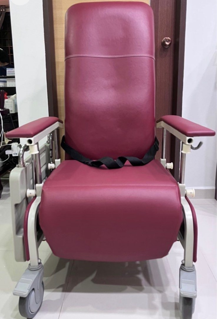 Geriatric Chair with tray, Health & Nutrition, Assistive & Rehabilatory