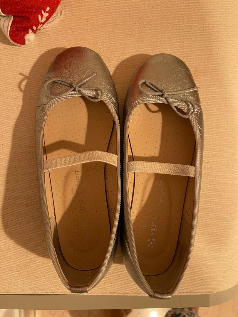 Gold Mary Janes, Babies & Kids, Babies & Kids Fashion on Carousell