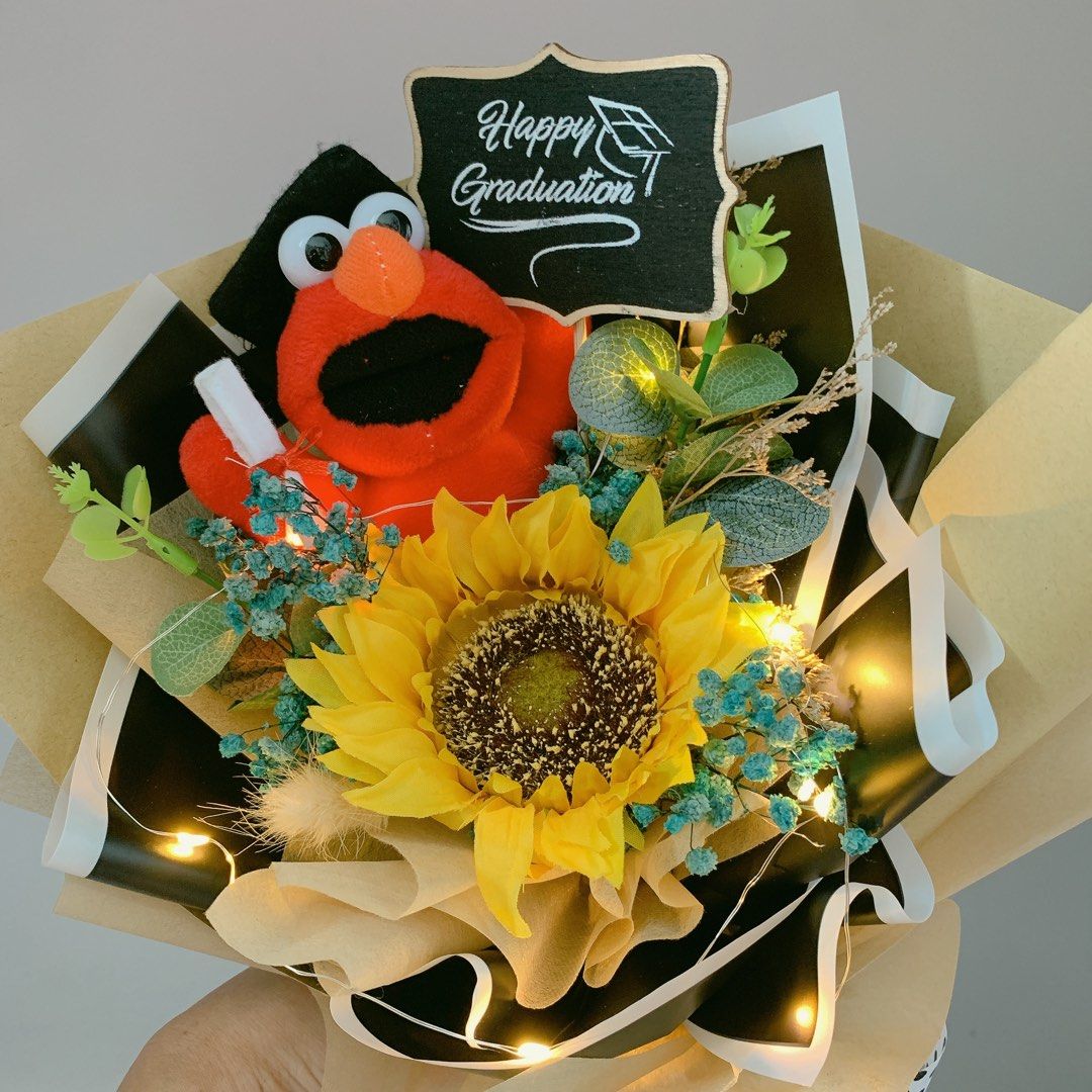 Graduation Elmo Elmo Flower Arrangement Elmo Flower Bouquet : R/dallemini