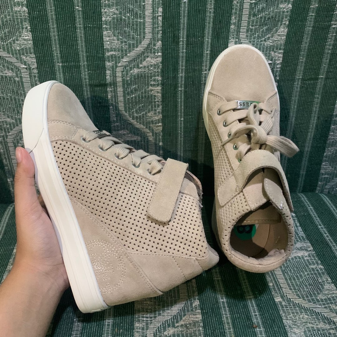 Women's decia hotsell wedge sneakers