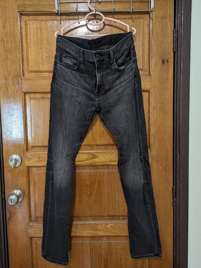 Heattech ultra stretch Jeans, Men's Fashion, Bottoms, Jeans on Carousell