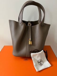 JZ1127 Etoupe Clemence Picotin 18 GHW, Luxury, Bags & Wallets on