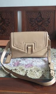(Kategori: ) berada di . Dikirim oleh phipah (ID iklan 1258280010, Gambar 1). Deskripsi: .