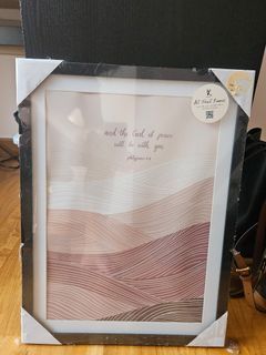 Klosh Wall Frame