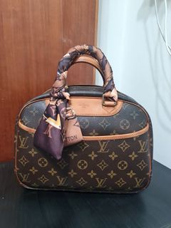 Dior Book Tote vs LV Neverfull, Gallery posted by Revisia