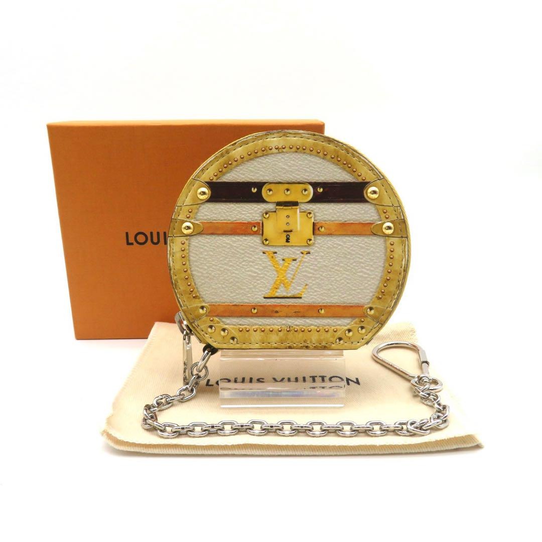 Louis Vuitton Damier Faux Pearl, Gold-toned Cha