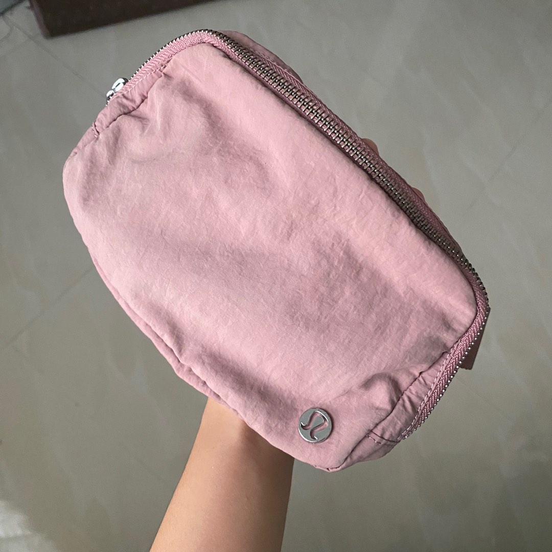 Lululemon Belt Fanny Waist Pouch, Women's Fashion, Bags & Wallets
