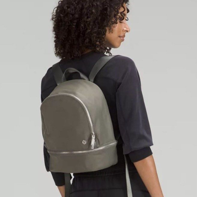 City adventurer sales mini backpack