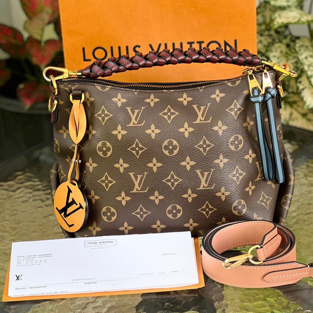 VGC Louis Vuitton Vavin woc black 2020, Barang Mewah, Tas & Dompet di  Carousell