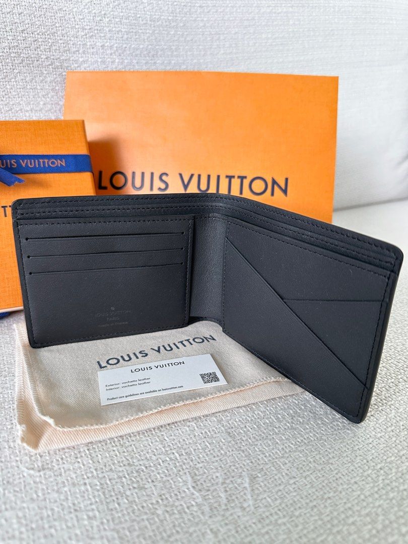 100% Legit] LV Louis Vuitton Multiple Wallet Monogram Shadow Leather (M62901),  Men's Fashion, Watches & Accessories, Wallets & Card Holders on Carousell