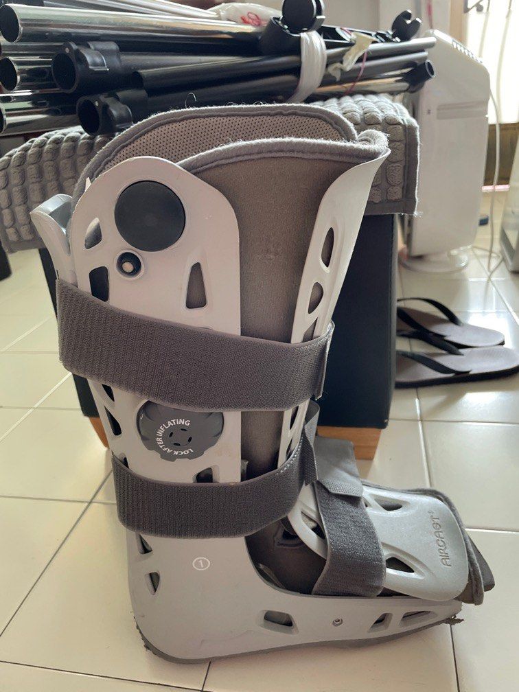 M size Aircast, Health & Nutrition, Assistive & Rehabilatory Aids