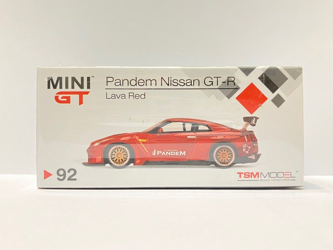 Mini GT #92 Pandem Nissan GT - R Lava Red, 興趣及遊戲, 玩具& 遊戲