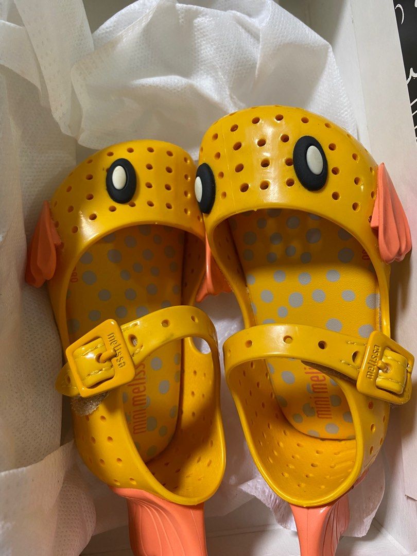 Mini melissa online fish shoes