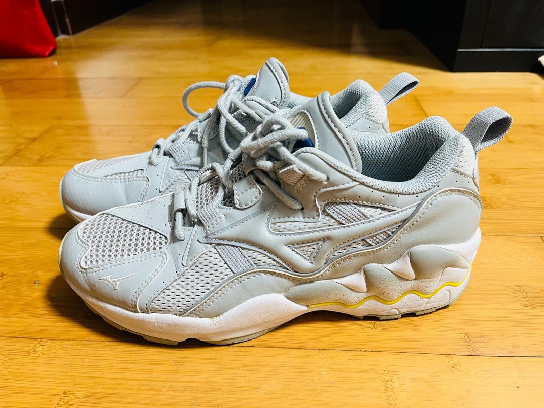 Mizuno Wave Rider 1, 男裝, 鞋, 波鞋- Carousell