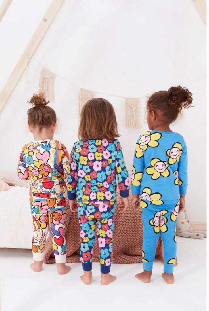 Next pyjamas set top