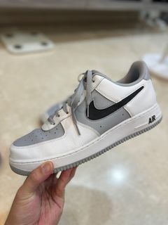 AUTHENTIC WHITE NIKE AIR FORCE 1 '82 MID CUT, Women's Fashion, Footwear,  Sneakers on Carousell