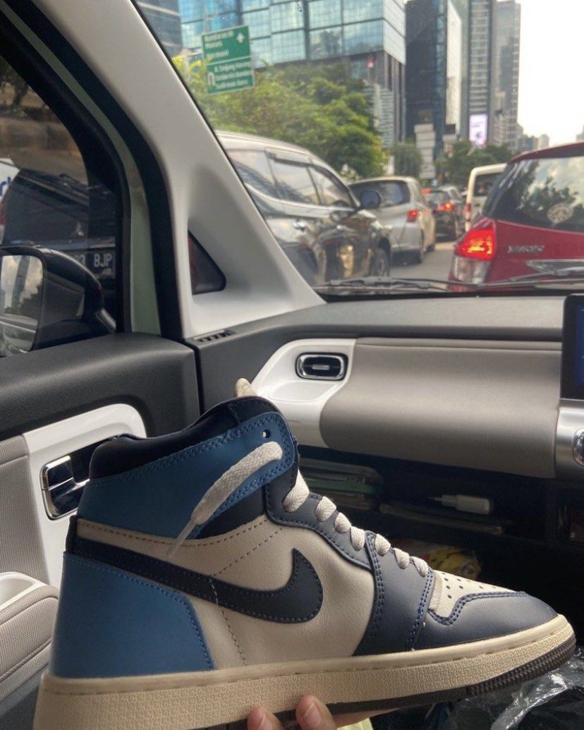 nike air jordan obsidian