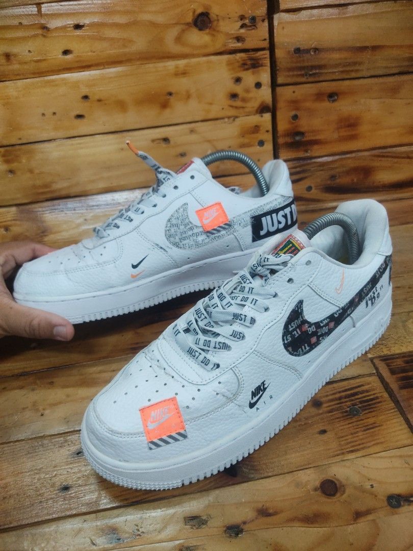 Nike Airforce low just do it 7.5uk