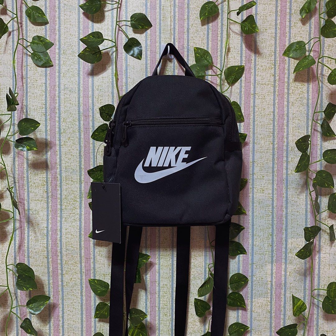 Nike Sportswear Futura 365 mini rucksack in dusty green