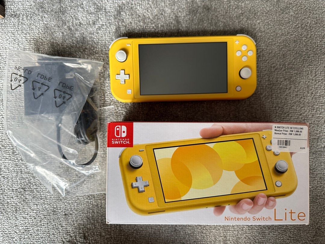 Nintendo Switch Lite Yellow, Video Gaming, Video Game Consoles
