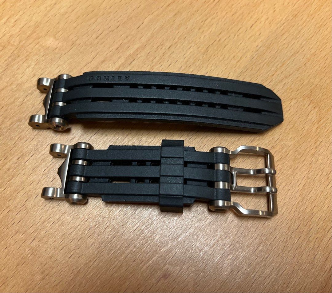 Oakley Watch band rubber Men s Fashion Watches Accessories Watches on Carousell